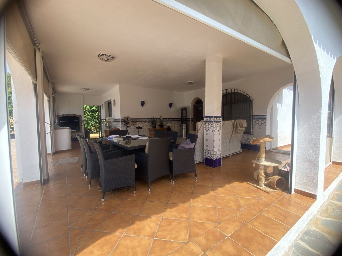3 Bed Townhouse for sale in Elviria Costa Del Sol, Málaga, Spain
