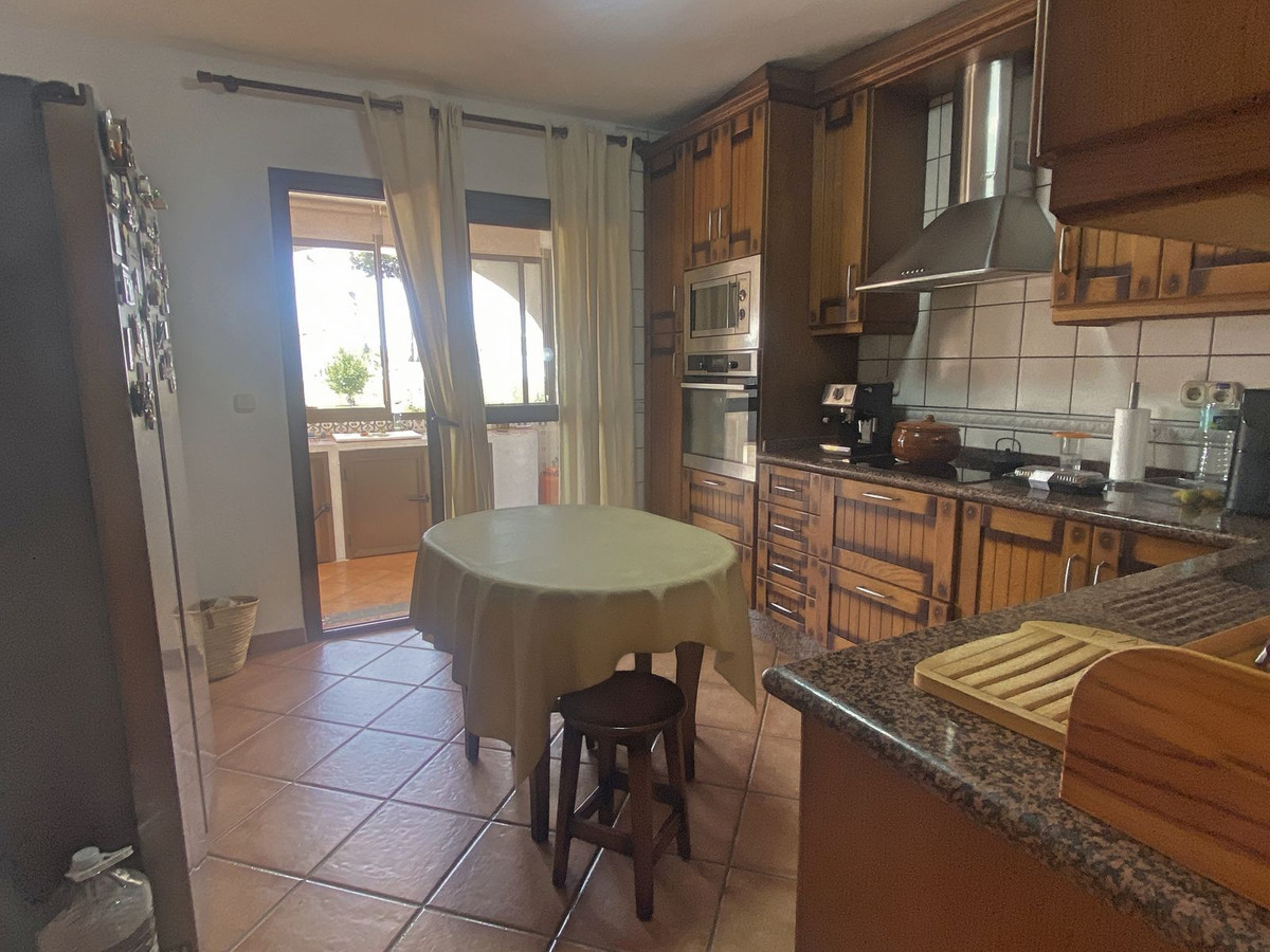 3 Bed Townhouse for sale in Elviria Costa Del Sol, Málaga, Spain