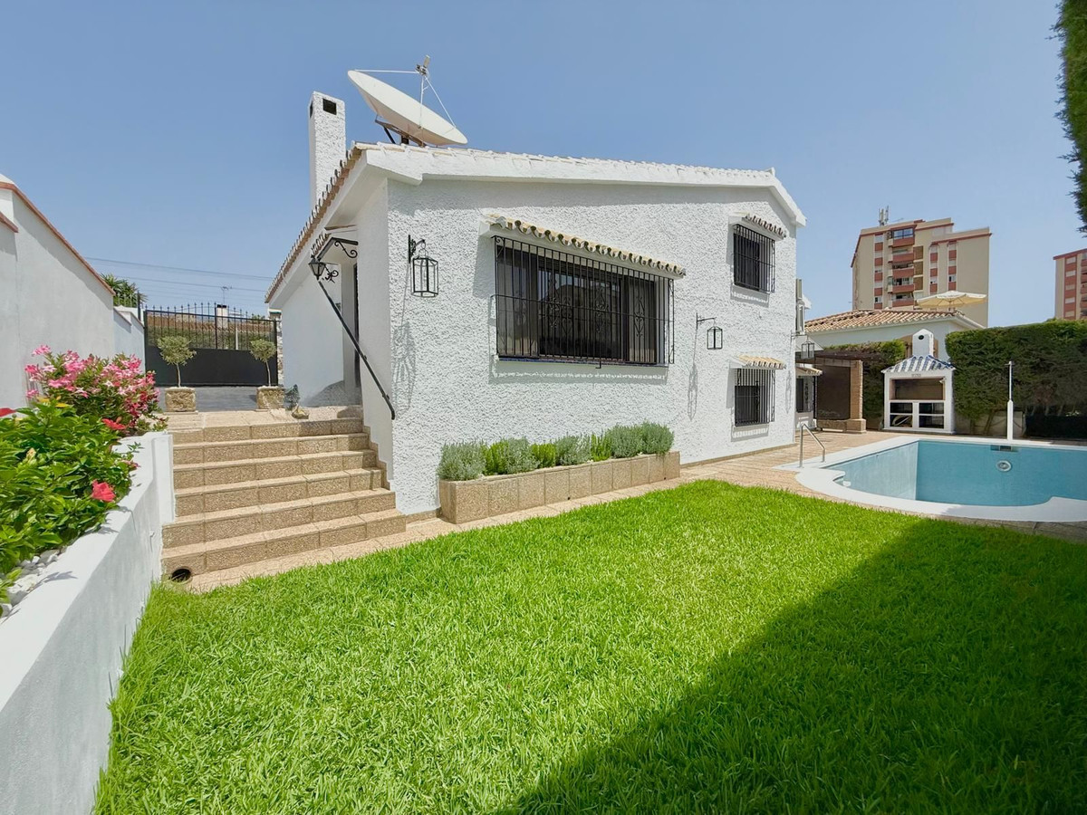 3 Bed Townhouse for sale in Fuengirola Costa Del Sol, Málaga, Spain