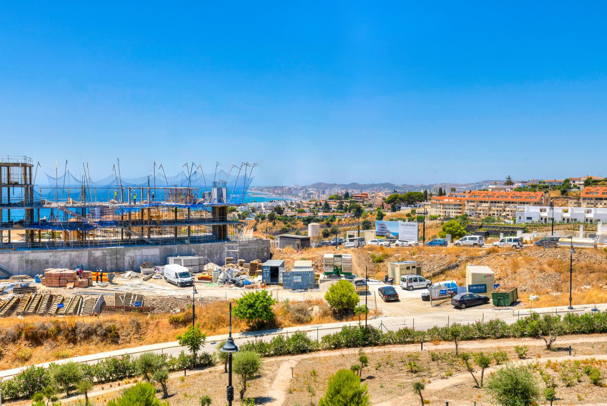 2 Bed Apartment for sale in Fuengirola Costa Del Sol, Málaga, Spain