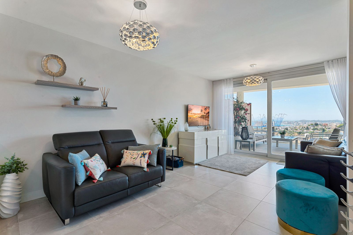 2 Bed Apartment for sale in Fuengirola Costa Del Sol, Málaga, Spain