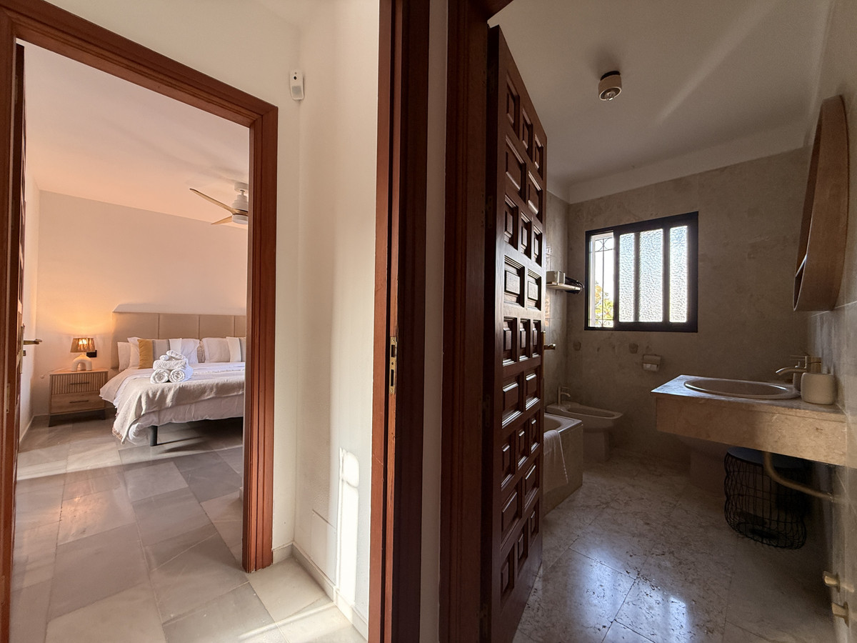 4 Bed Townhouse for sale in Estepona Costa Del Sol, Málaga, Spain