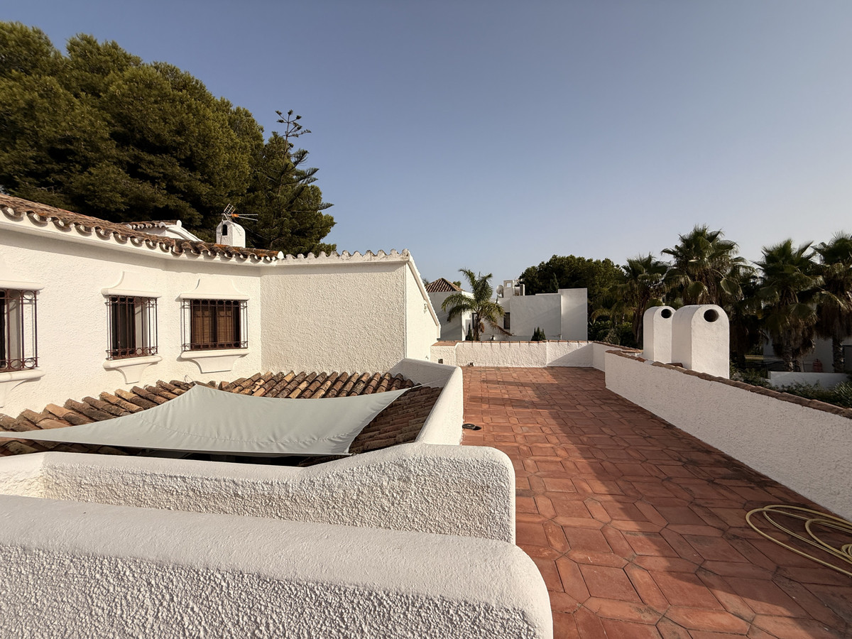 4 Bed Townhouse for sale in Estepona Costa Del Sol, Málaga, Spain