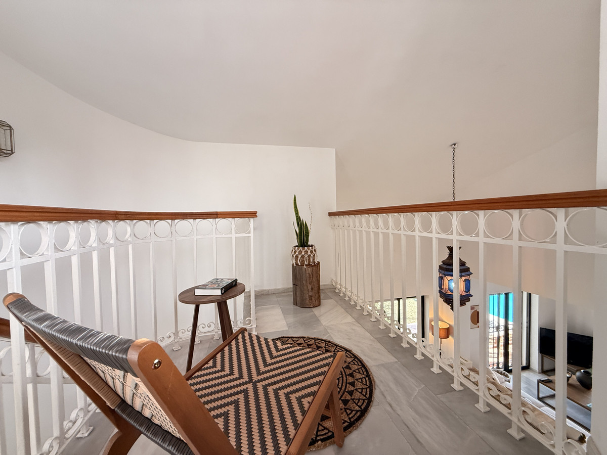 4 Bed Townhouse for sale in Estepona Costa Del Sol, Málaga, Spain