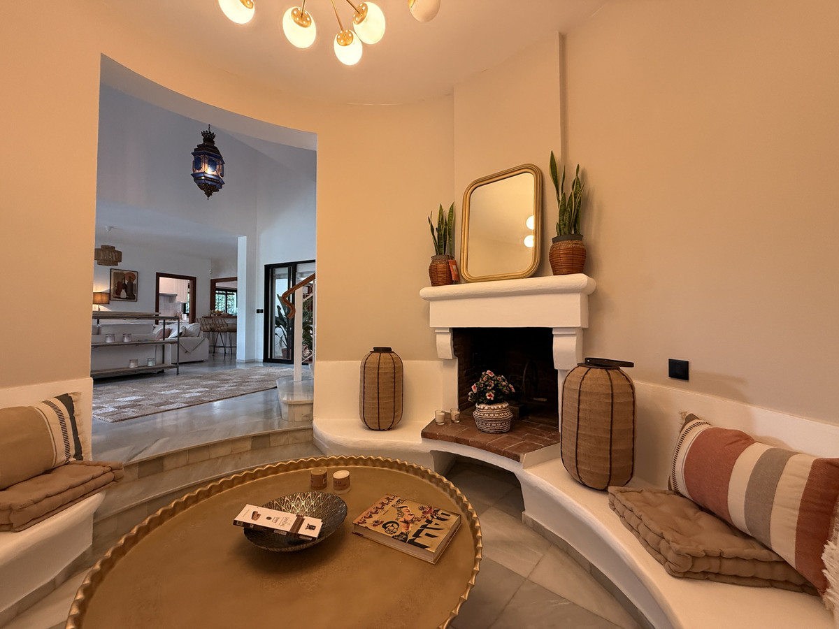 4 Bed Townhouse for sale in Estepona Costa Del Sol, Málaga, Spain