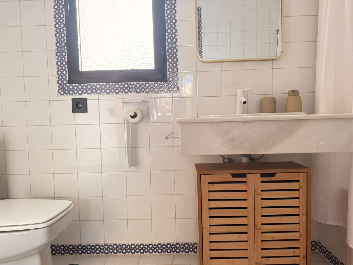 4 Bed Townhouse for sale in Estepona Costa Del Sol, Málaga, Spain