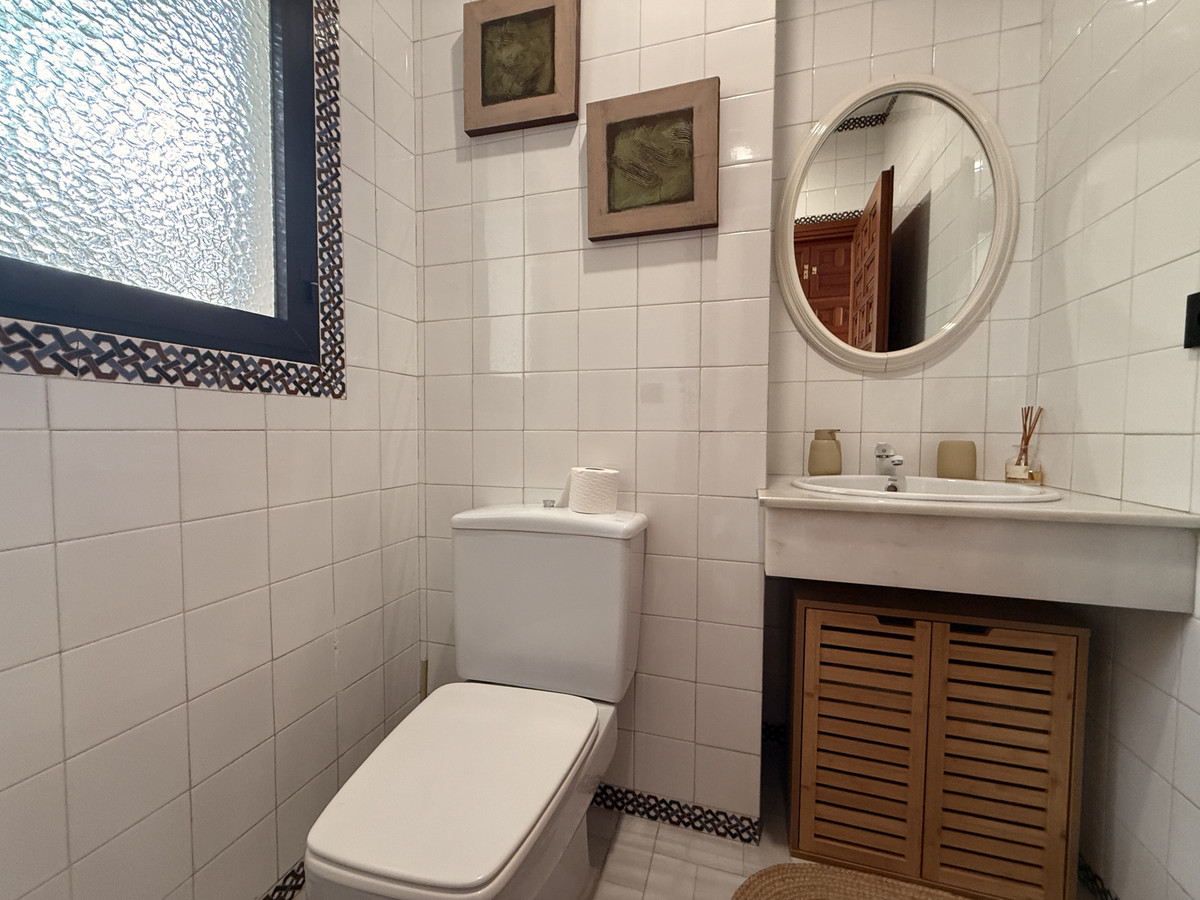 4 Bed Townhouse for sale in Estepona Costa Del Sol, Málaga, Spain