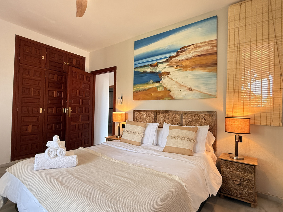 4 Bed Townhouse for sale in Estepona Costa Del Sol, Málaga, Spain