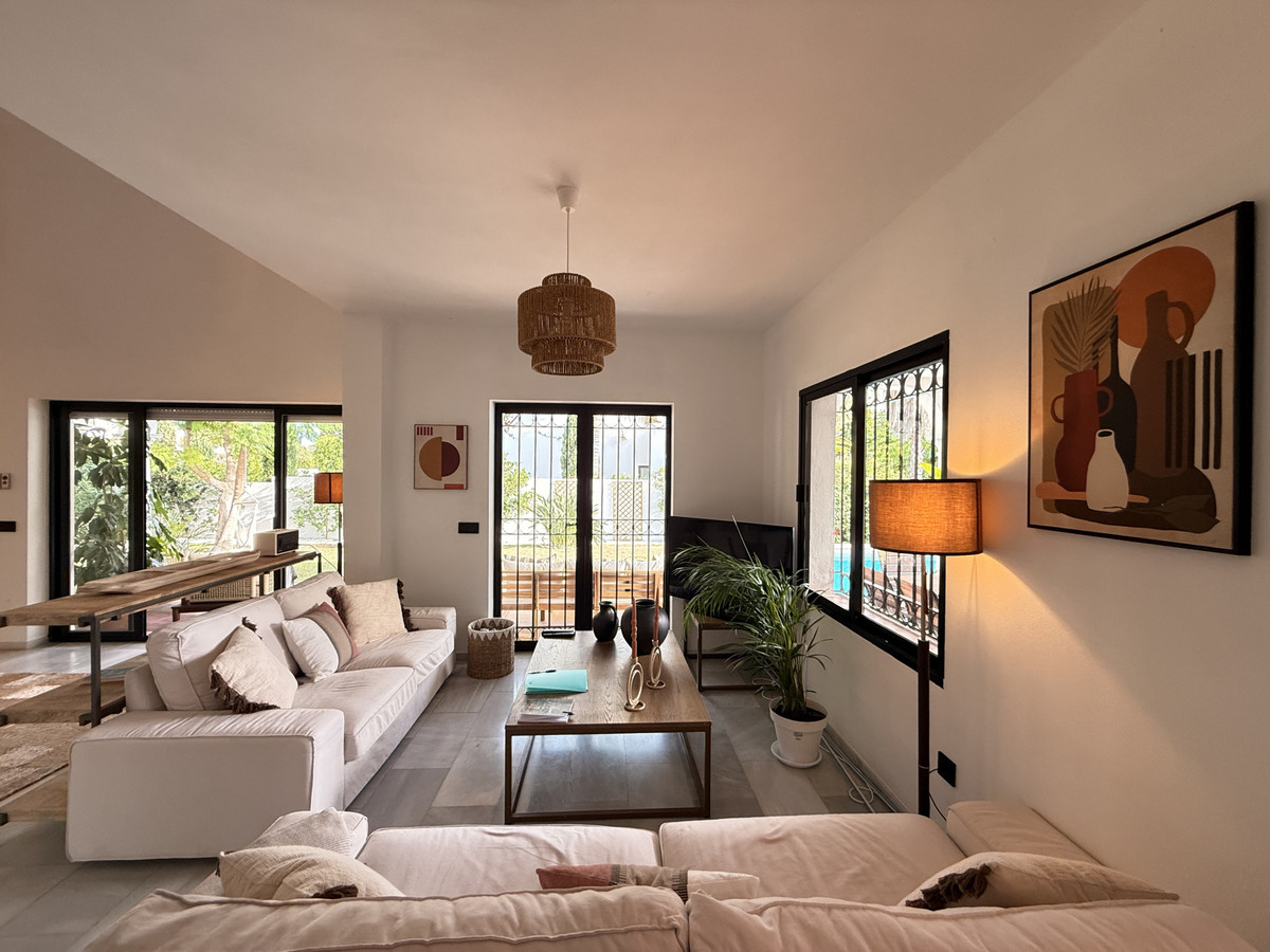 4 Bed Townhouse for sale in Estepona Costa Del Sol, Málaga, Spain