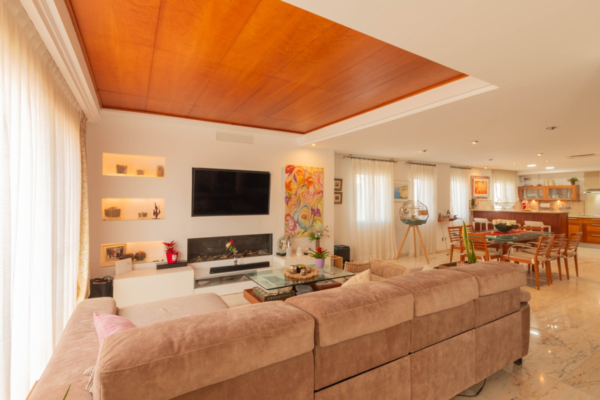 5 Bed Townhouse for sale in Javea Costa Blanca, Alicante, Spain