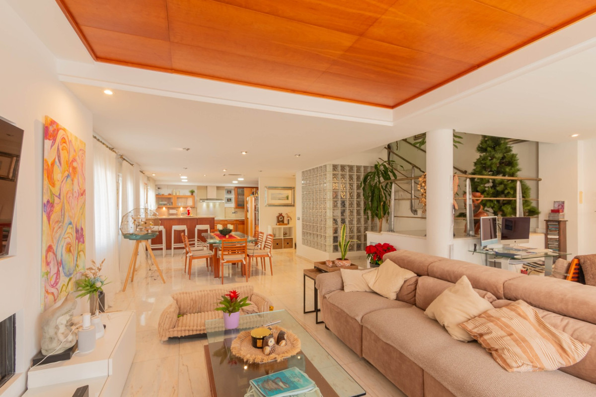 5 Bed Townhouse for sale in Javea Costa Blanca, Alicante, Spain