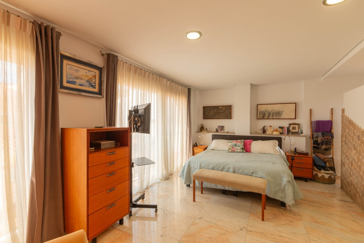 5 Bed Townhouse for sale in Javea Costa Blanca, Alicante, Spain