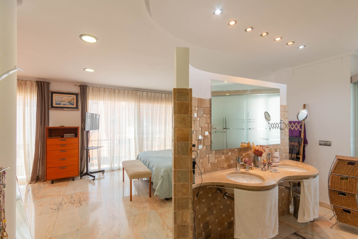 5 Bed Townhouse for sale in Javea Costa Blanca, Alicante, Spain