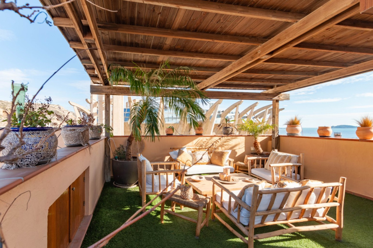 5 Bed Townhouse for sale in Javea Costa Blanca, Alicante, Spain