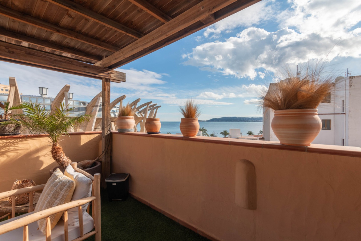 5 Bed Townhouse for sale in Javea Costa Blanca, Alicante, Spain
