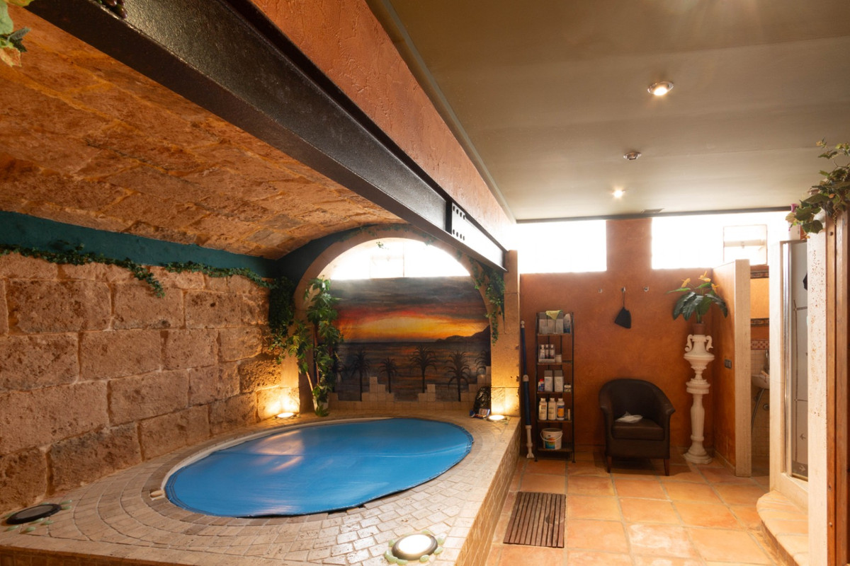 5 Bed Townhouse for sale in Javea Costa Blanca, Alicante, Spain