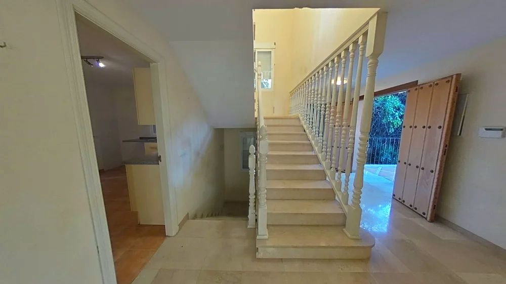 5 Bed Townhouse for sale in Nueva Andalucía Costa Del Sol, Málaga, Spain