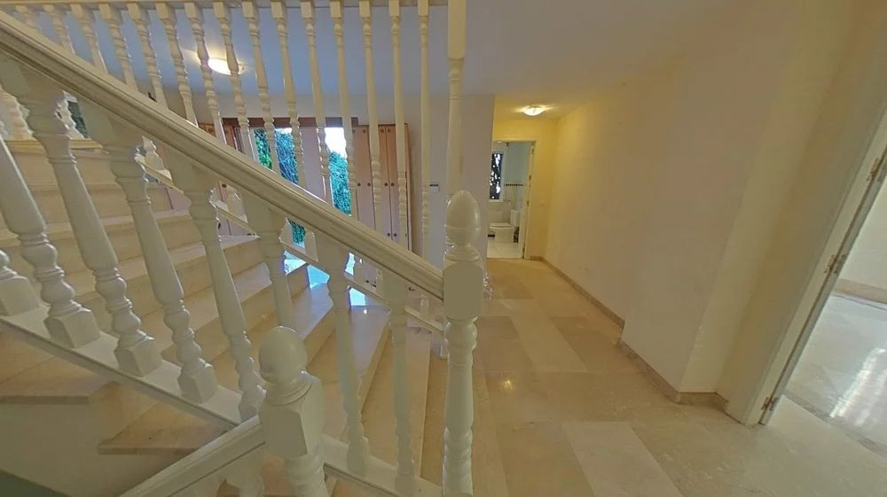 5 Bed Townhouse for sale in Nueva Andalucía Costa Del Sol, Málaga, Spain