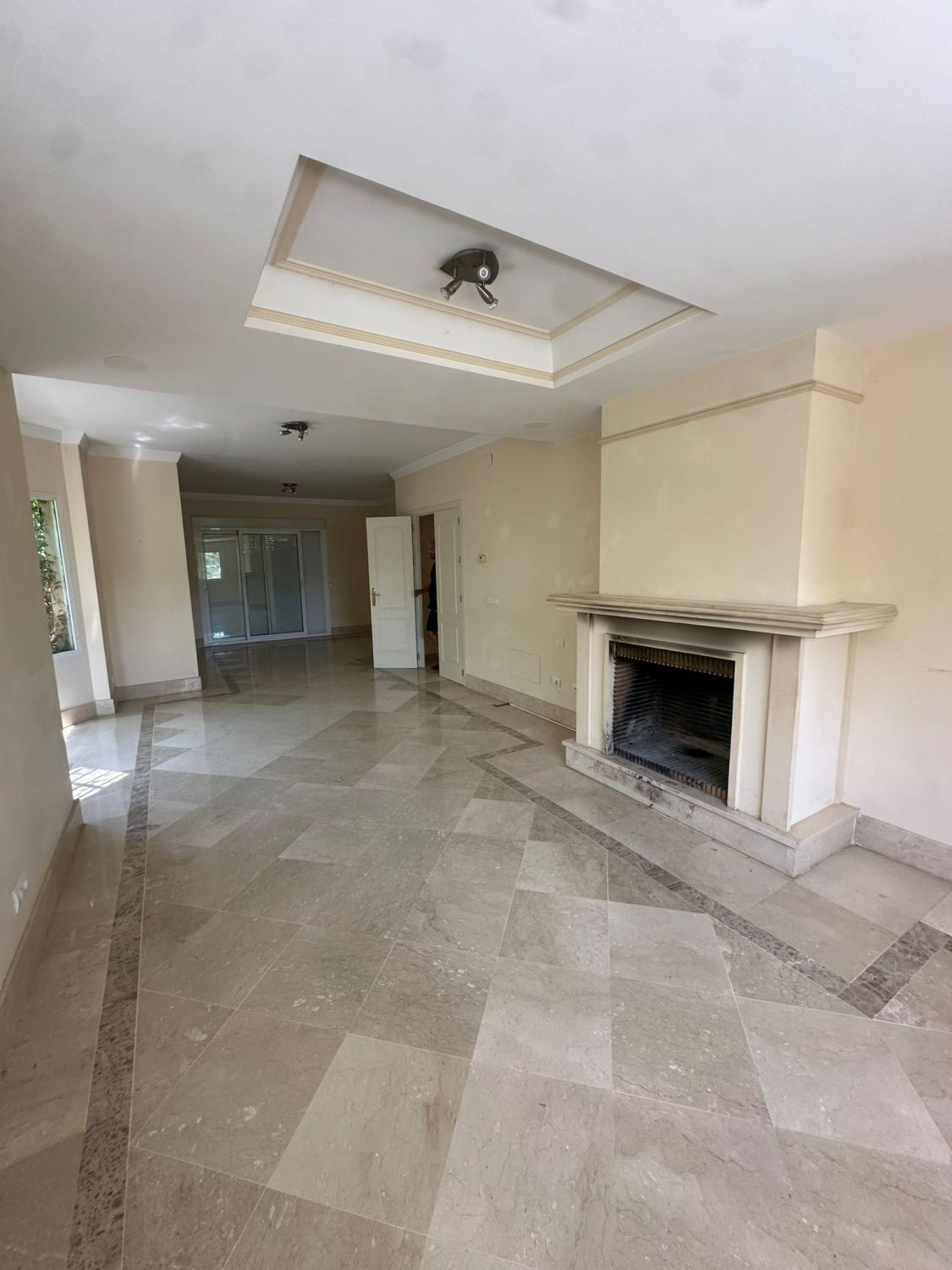 5 Bed Townhouse for sale in Nueva Andalucía Costa Del Sol, Málaga, Spain