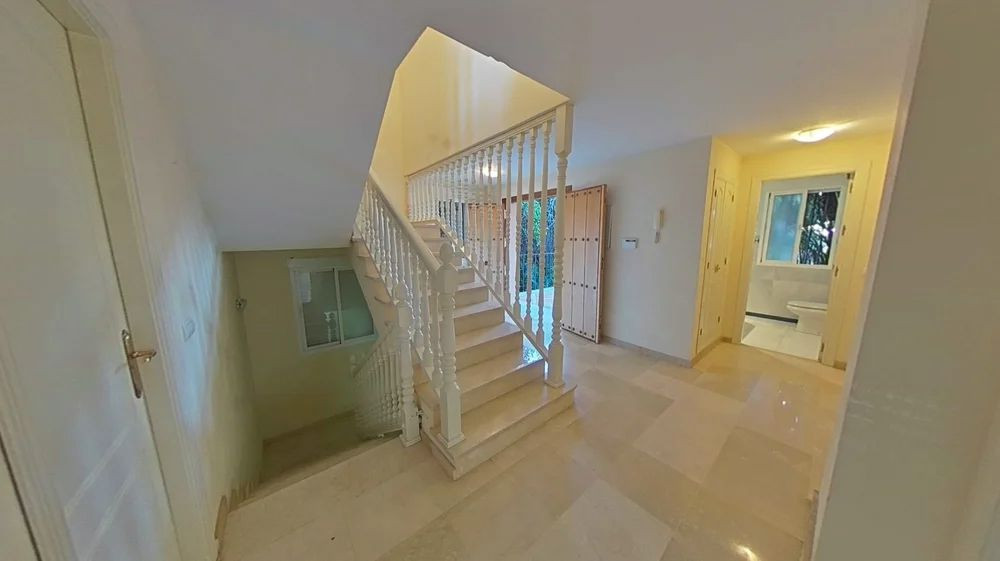 5 Bed Townhouse for sale in Nueva Andalucía Costa Del Sol, Málaga, Spain