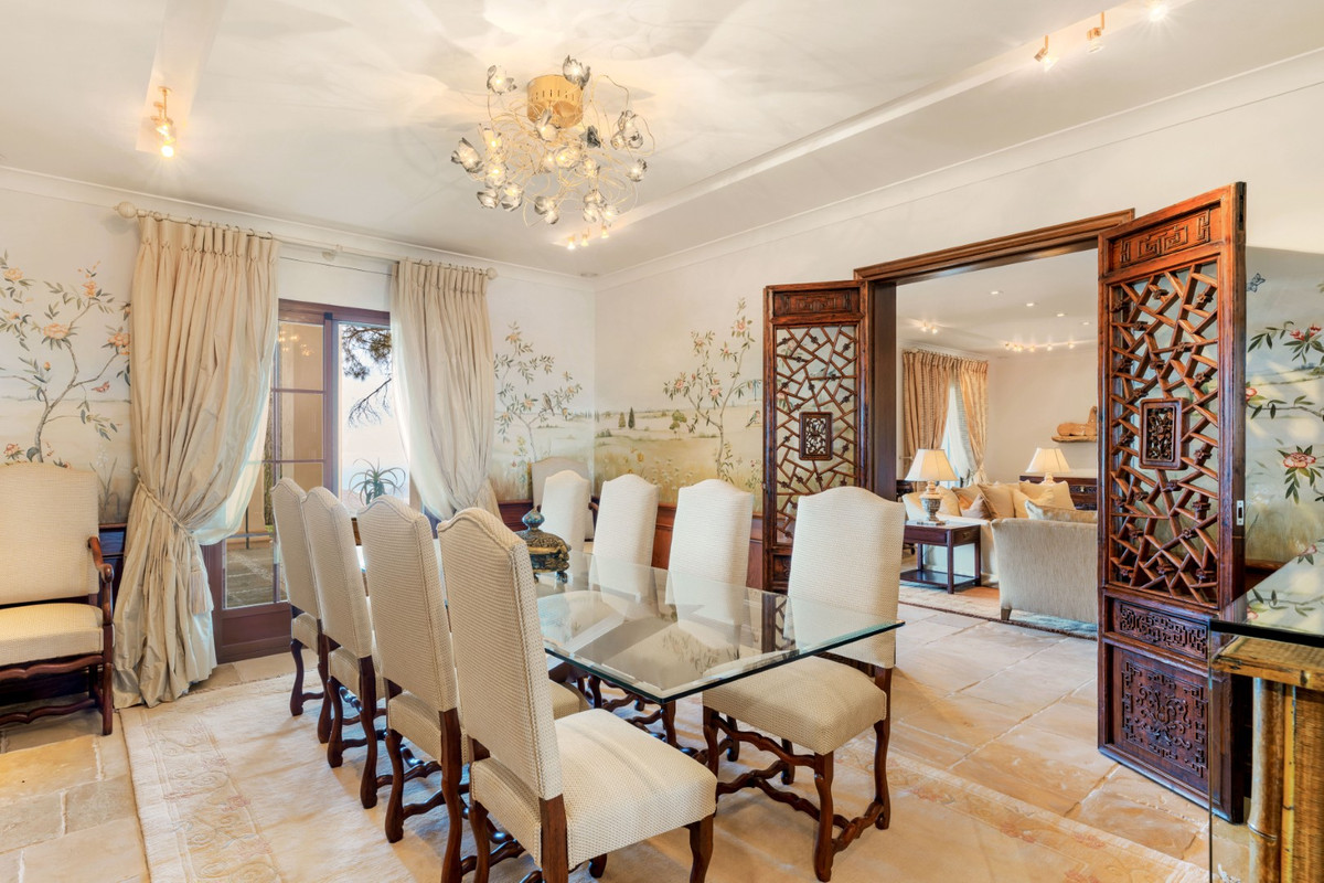 Se vende Villa - Chalet de 9 dormitorios en Costa Del Sol, Málaga, España