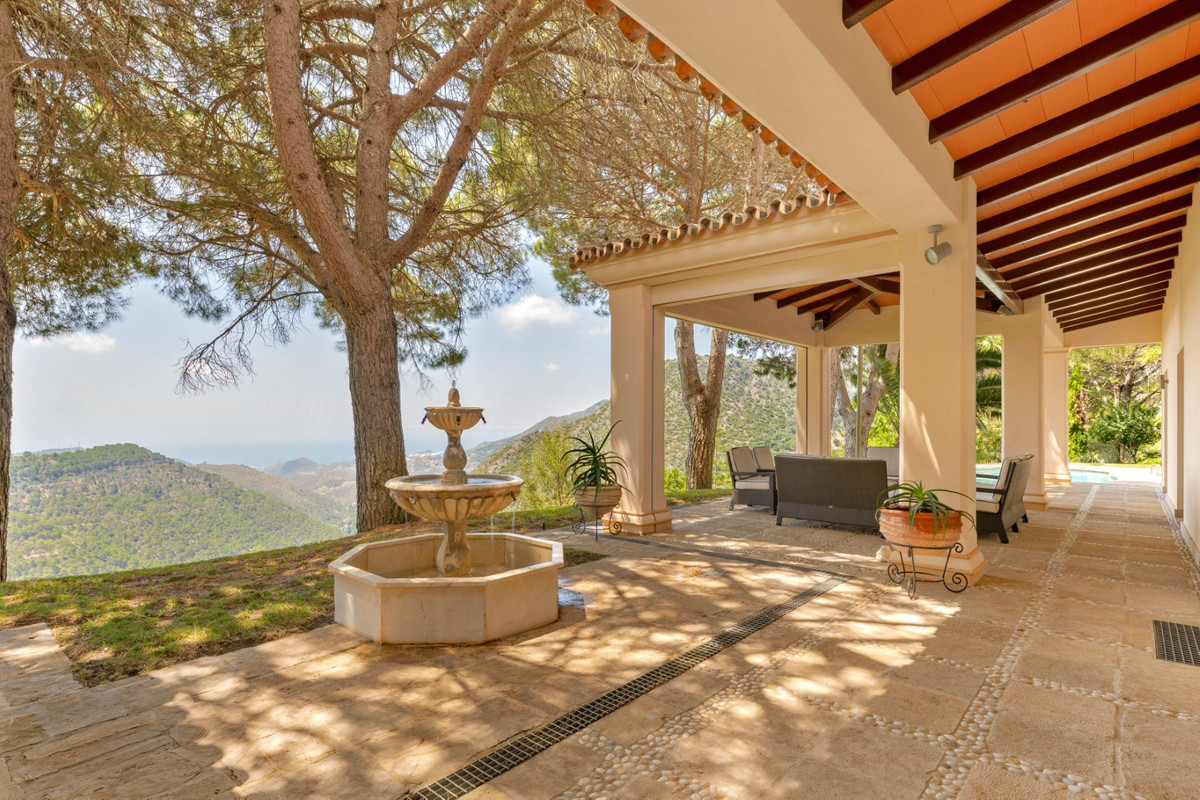 Se vende Villa - Chalet de 9 dormitorios en Costa Del Sol, Málaga, España