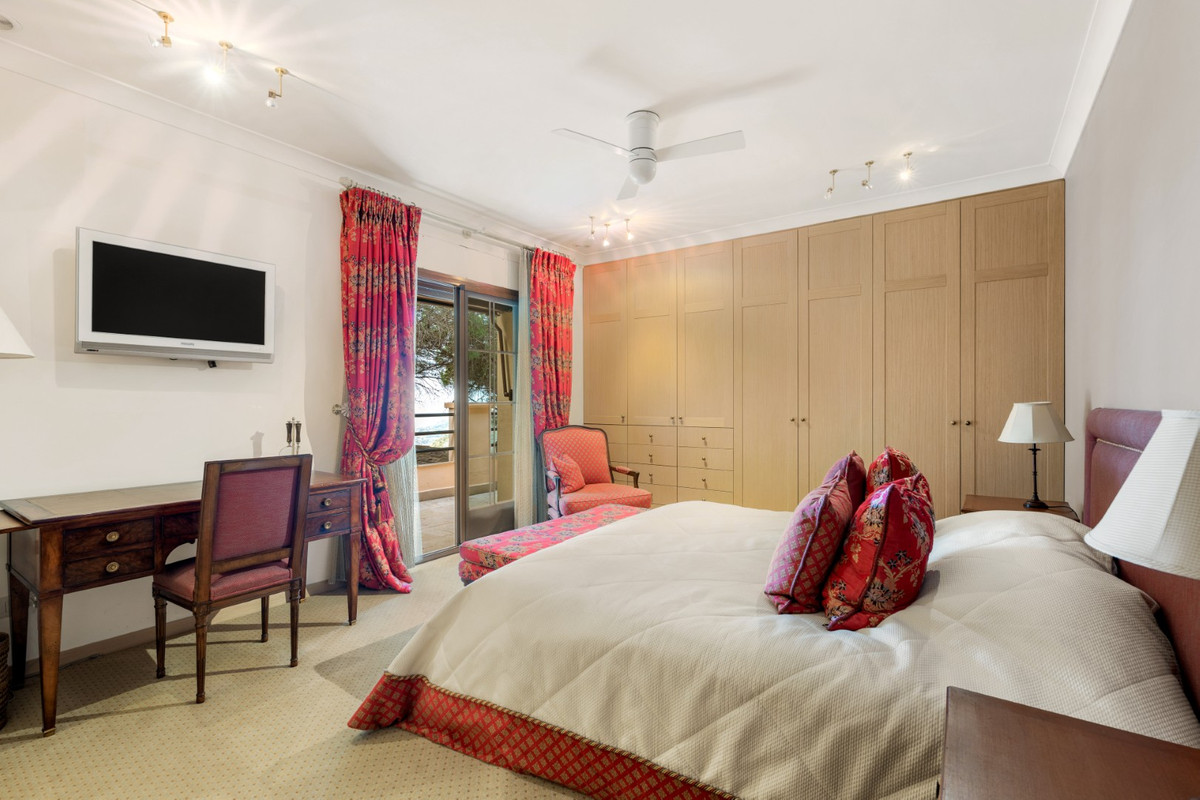 Se vende Villa - Chalet de 9 dormitorios en Costa Del Sol, Málaga, España