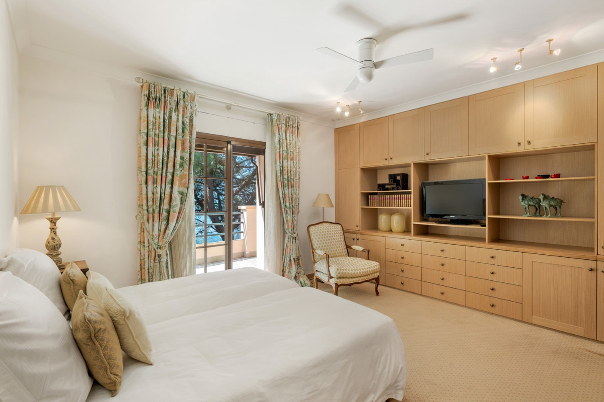 Se vende Villa - Chalet de 9 dormitorios en Costa Del Sol, Málaga, España