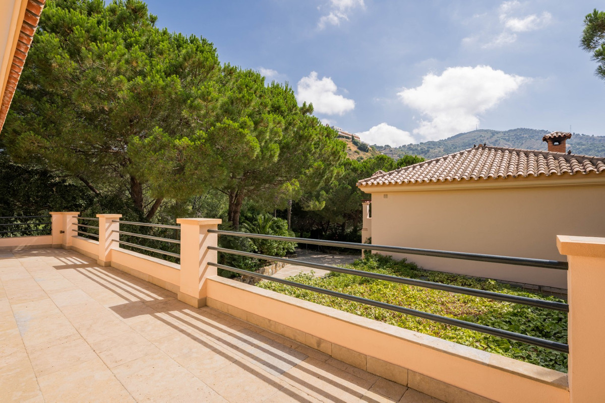 Se vende Villa - Chalet de 9 dormitorios en Costa Del Sol, Málaga, España