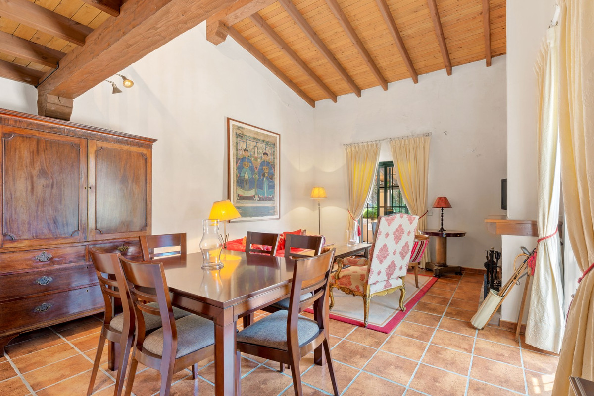 Se vende Villa - Chalet de 9 dormitorios en Costa Del Sol, Málaga, España