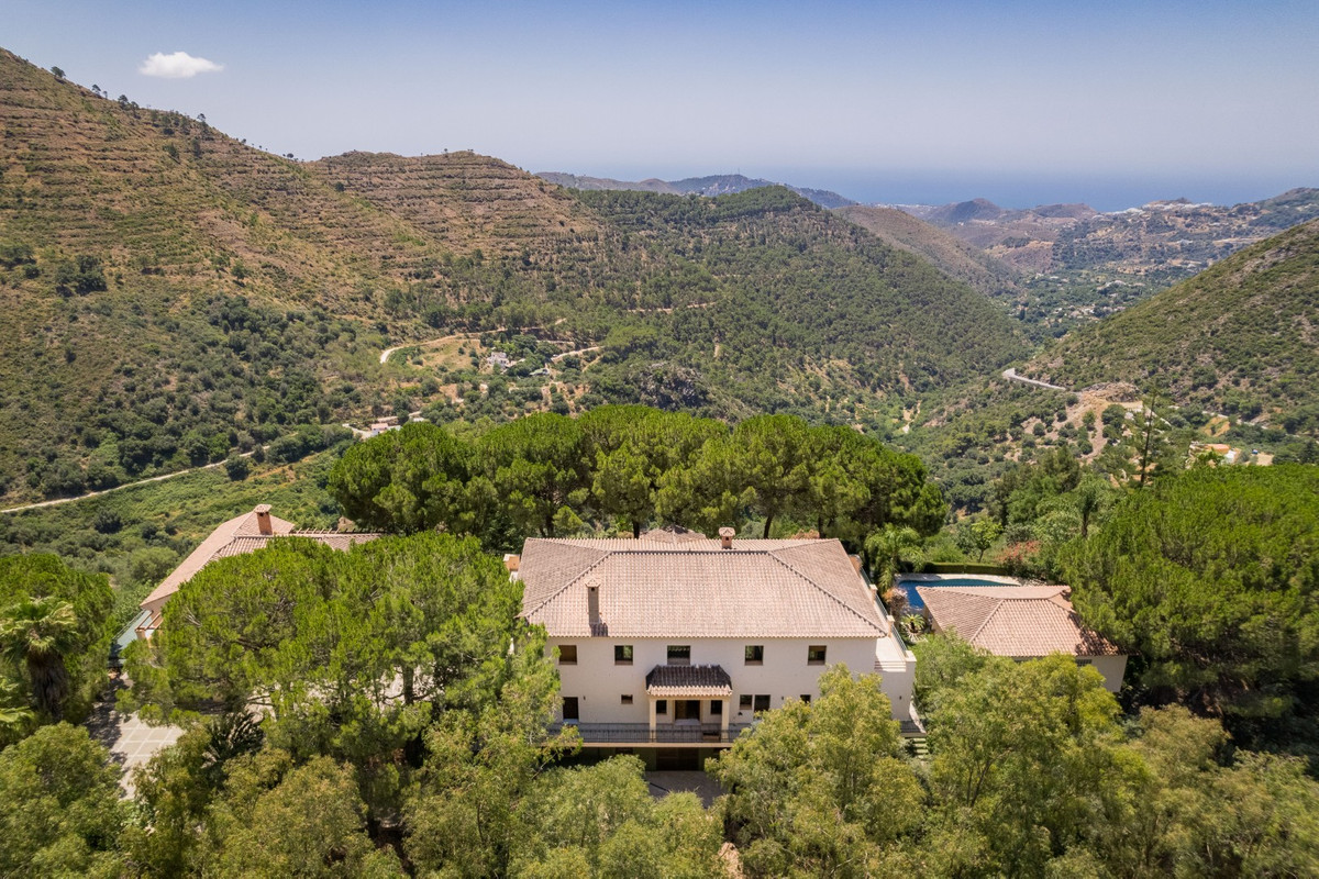 Se vende Villa - Chalet de 9 dormitorios en Costa Del Sol, Málaga, España