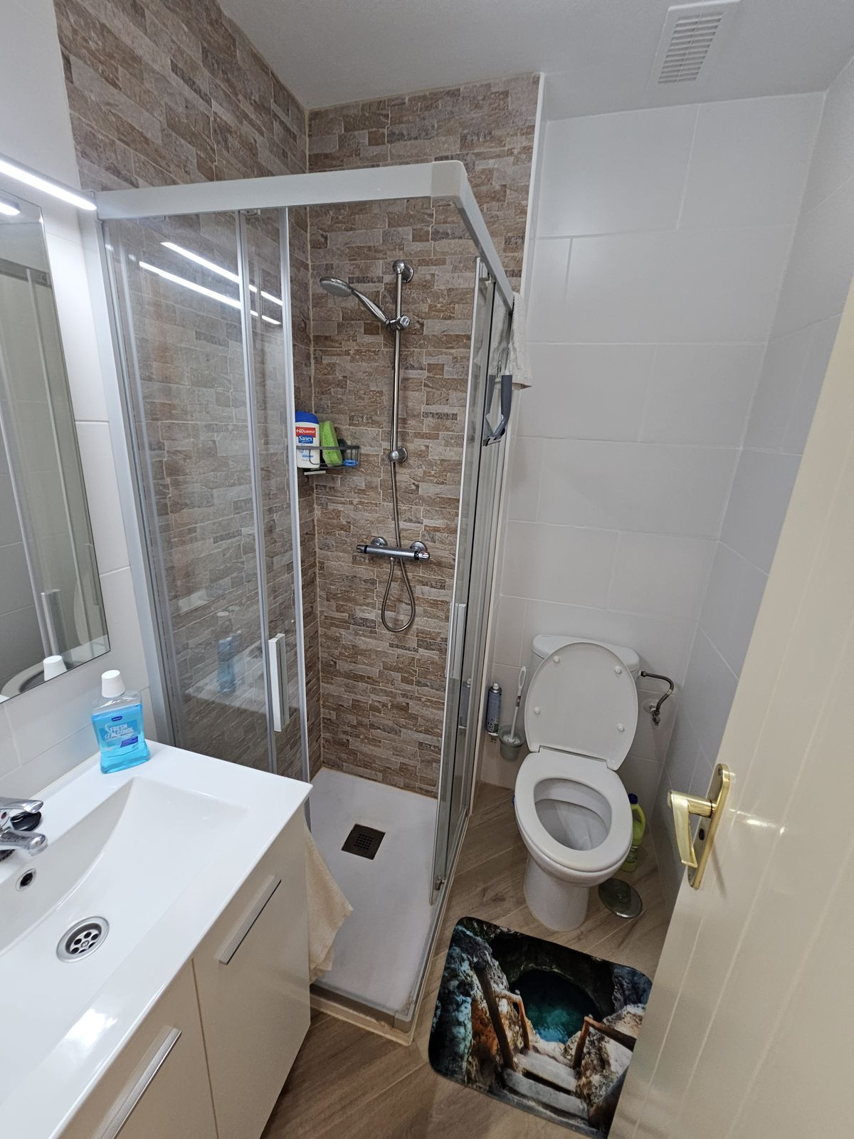 2 Bed Apartment for sale in Calahonda Costa Del Sol, Málaga, Spain