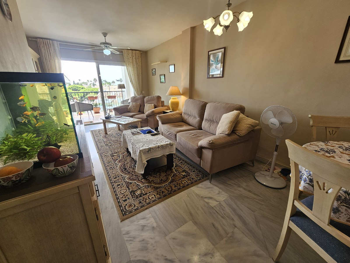 2 Bed Apartment for sale in Calahonda Costa Del Sol, Málaga, Spain