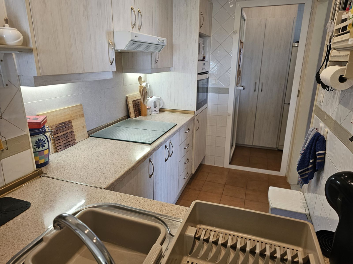 2 Bed Apartment for sale in Calahonda Costa Del Sol, Málaga, Spain