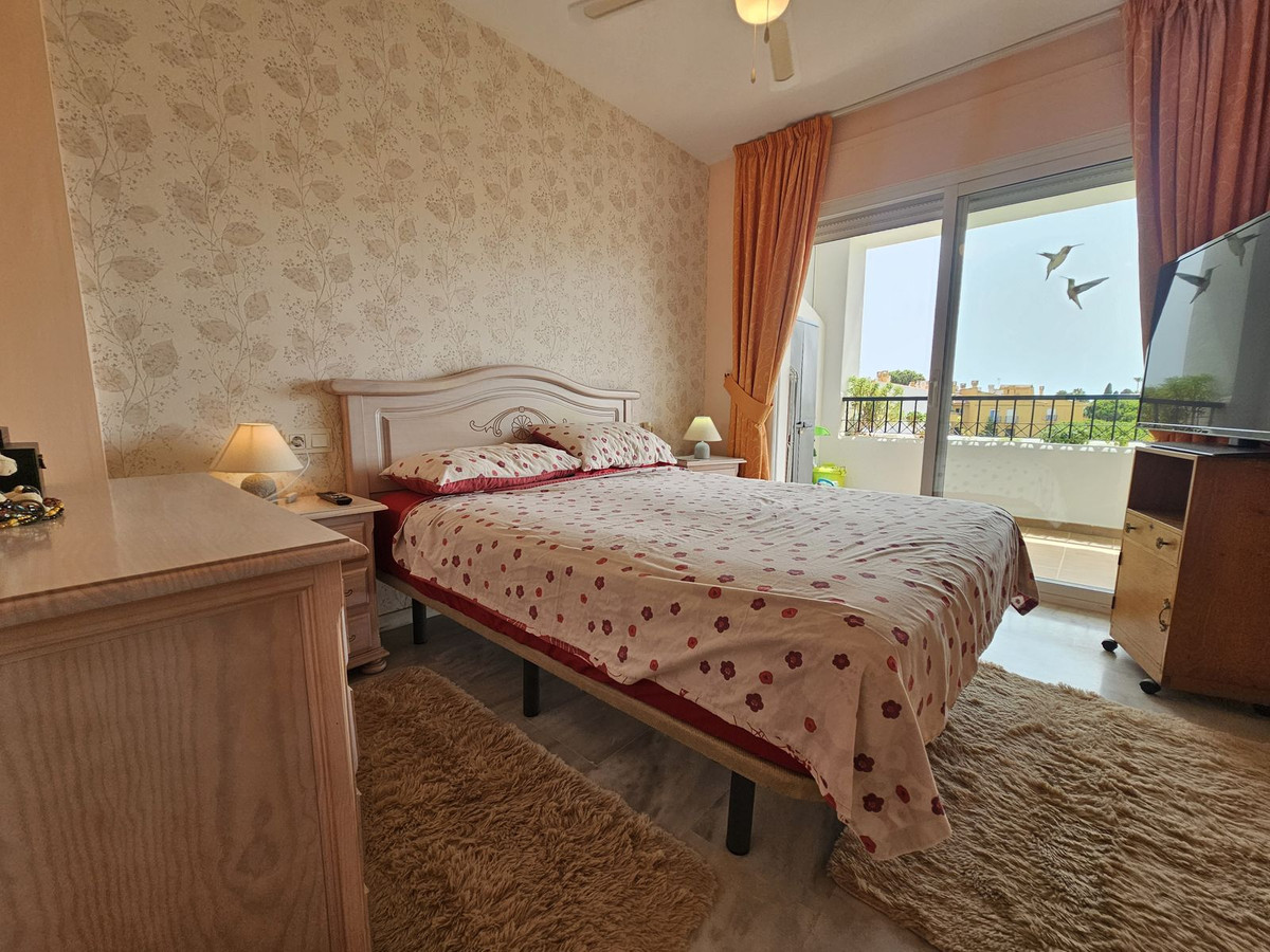 2 Bed Apartment for sale in Calahonda Costa Del Sol, Málaga, Spain