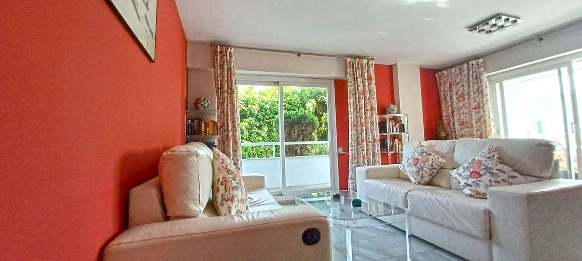 2 Bed Apartment for sale in Marbella Costa Del Sol, Málaga, Spain