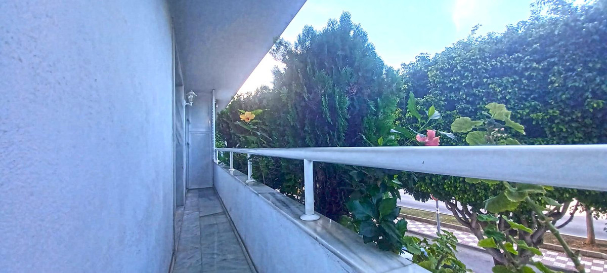 2 Bed Apartment for sale in Marbella Costa Del Sol, Málaga, Spain