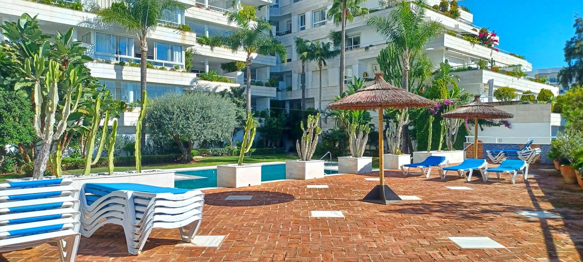 2 Bed Apartment for sale in Marbella Costa Del Sol, Málaga, Spain