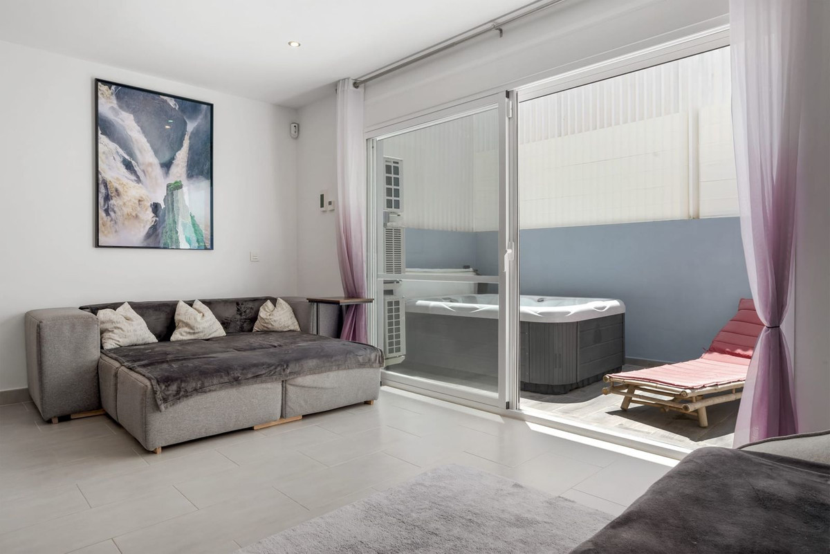 4 Bed Townhouse for sale in Estepona Costa Del Sol, Málaga, Spain