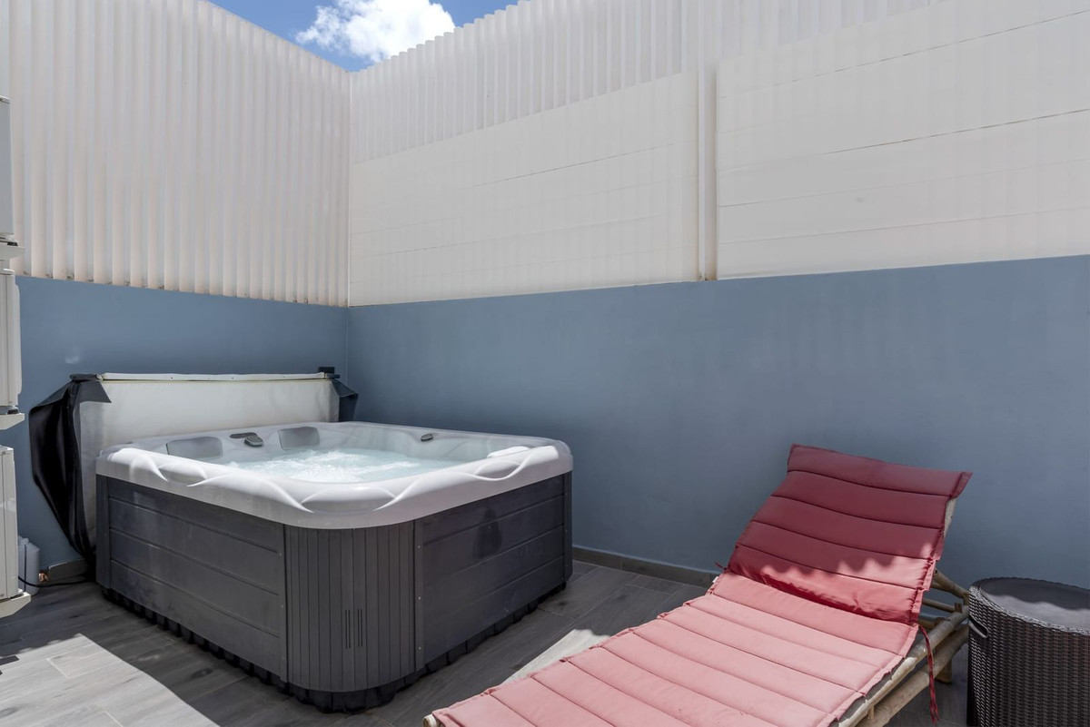 4 Bed Townhouse for sale in Estepona Costa Del Sol, Málaga, Spain