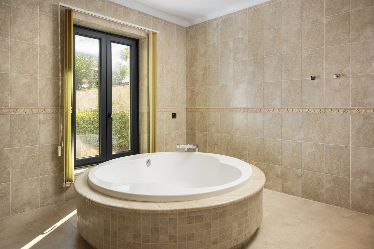 4 Bed Townhouse for sale in Mijas Costa Del Sol, Málaga, Spain