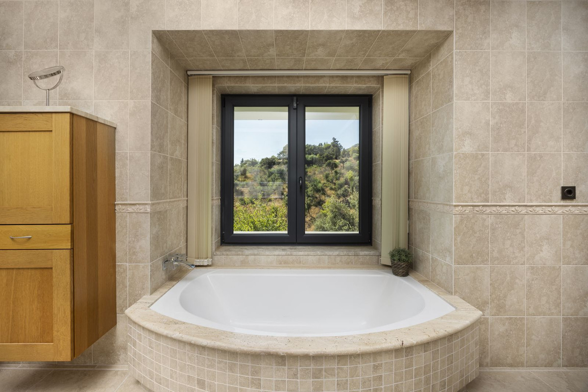 4 Bed Townhouse for sale in Mijas Costa Del Sol, Málaga, Spain