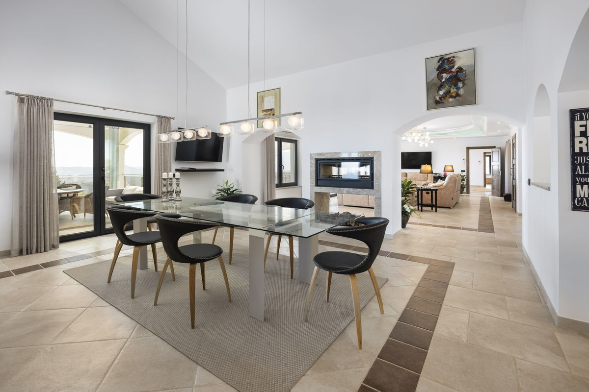 4 Bed Townhouse for sale in Mijas Costa Del Sol, Málaga, Spain