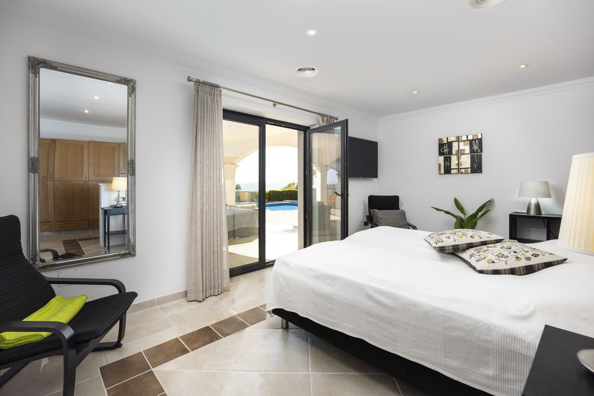 4 Bed Townhouse for sale in Mijas Costa Del Sol, Málaga, Spain