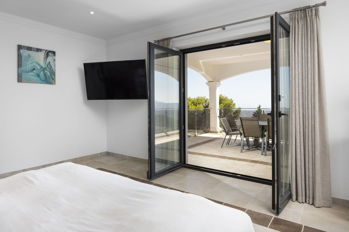 4 Bed Townhouse for sale in Mijas Costa Del Sol, Málaga, Spain