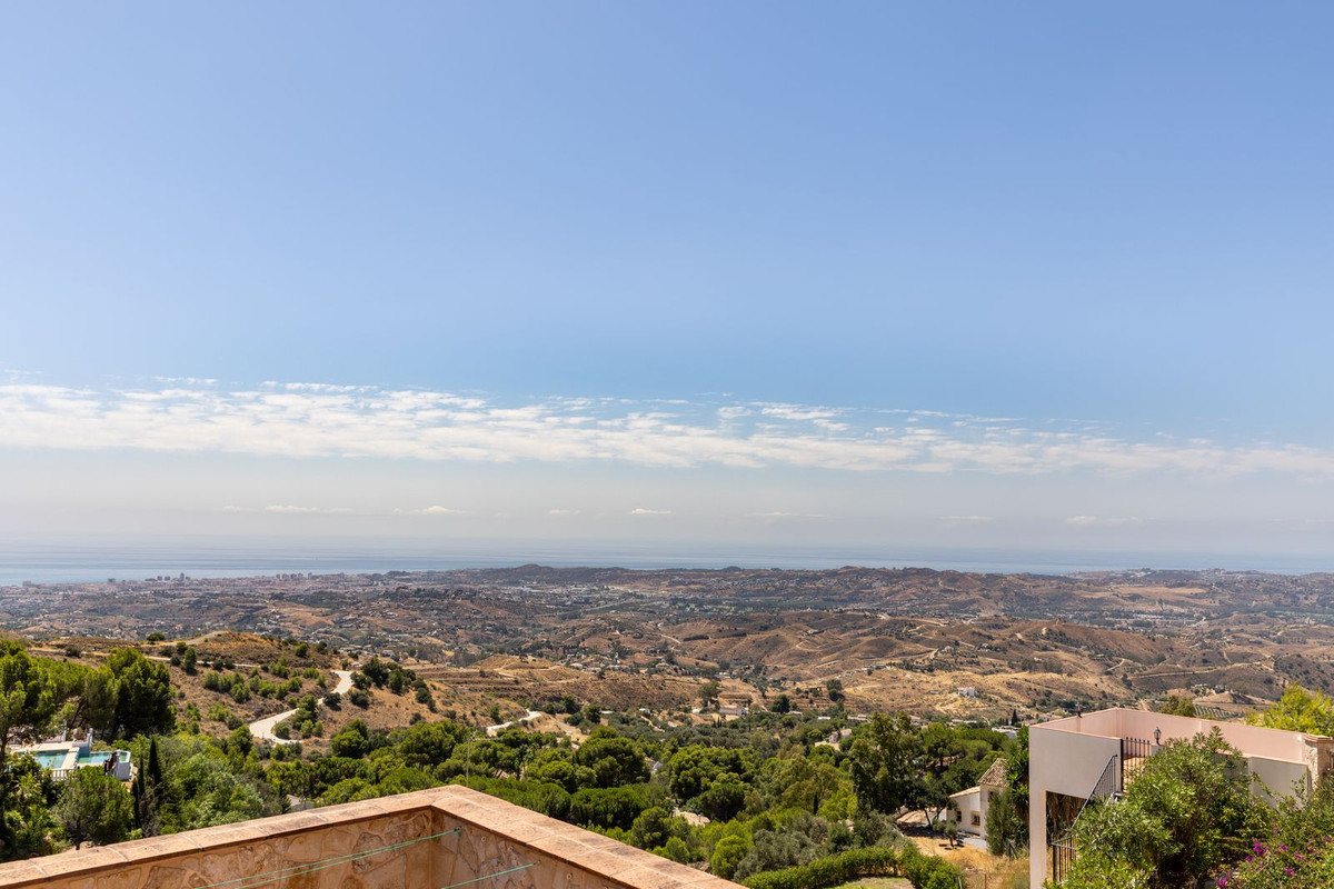 4 Bed Townhouse for sale in Mijas Costa Del Sol, Málaga, Spain