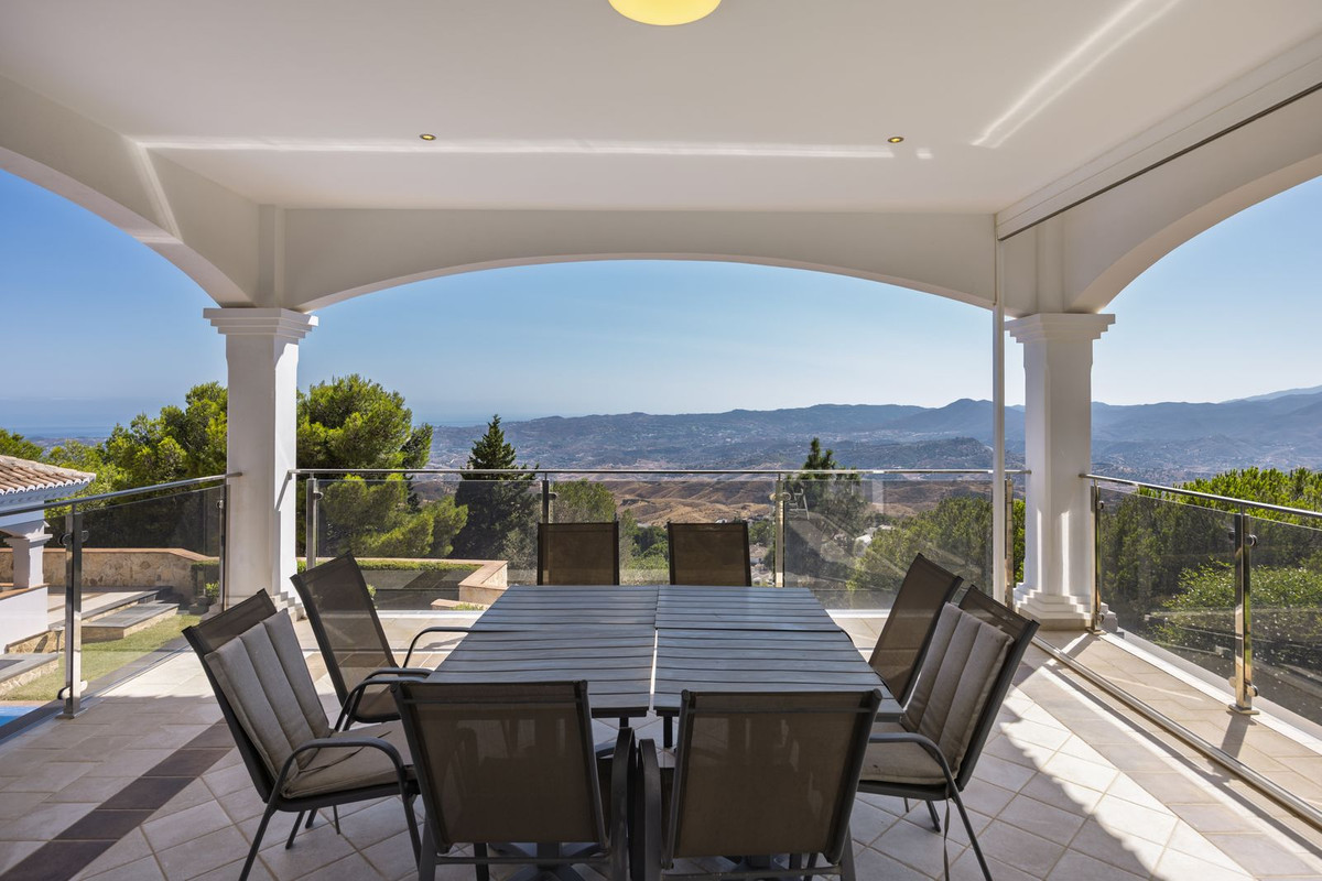 4 Bed Townhouse for sale in Mijas Costa Del Sol, Málaga, Spain