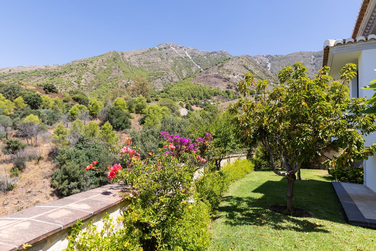 4 Bed Townhouse for sale in Mijas Costa Del Sol, Málaga, Spain