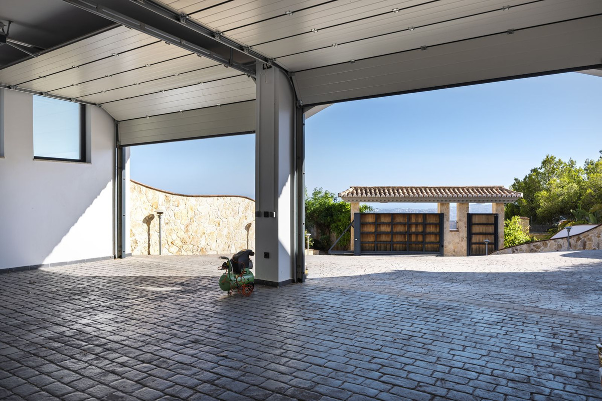 4 Bed Townhouse for sale in Mijas Costa Del Sol, Málaga, Spain