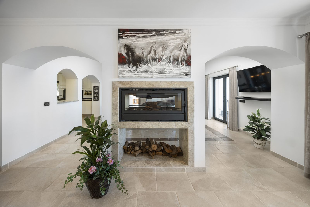 4 Bed Townhouse for sale in Mijas Costa Del Sol, Málaga, Spain